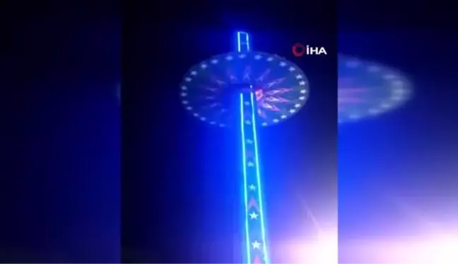 Hindistan'da lunaparktaki dönen salıncak düştü: 13 yaralı