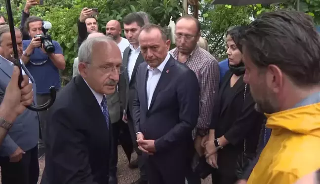 Kılıçdaroğlu, şehit Kesti'nin ailesine taziye ziyaretinde bulundu (2)