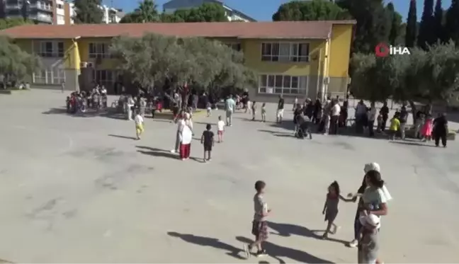 Aydın haberleri: Okulda ziller Aydın'ın kurtuluşu için çaldı, öğrenciler teneffüste Aydın Zeybeği oynayıp kurtuluşu kutladı