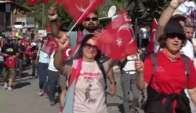 İzmir gündem haberi... Zafer Yolu Kafilesi Kemalpaşa'da