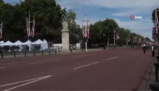 Son dakika haber... Londra sokakları Kraliçe II. Elizabeth'in cenaze alayına hazırlanıyor