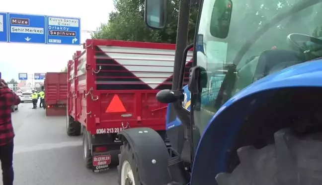 Çorum yerel haberi... Çorum'da Üreticiler Fiyatları Protesto Etmek İçin Ayçiçeğini Valilik Önüne Dökmek İstedi, Polis İzin Vermedi