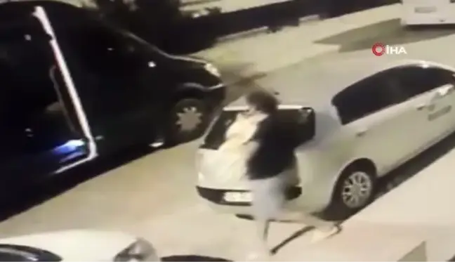 Çaldığı köpeği boğazından yaraldı