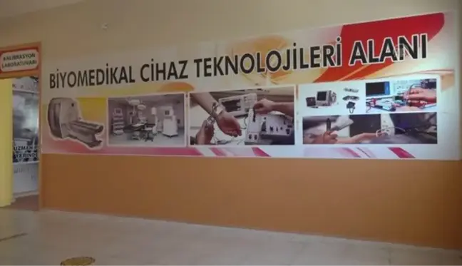 Hatay haberleri! Hatay'da öğrenciler, yatalak hastalar için sesle çalışan kumanda geliştirdi