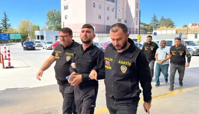 Son dakika haber: Cinayet şüphelisi baba ve 2 oğlu tutuklandı