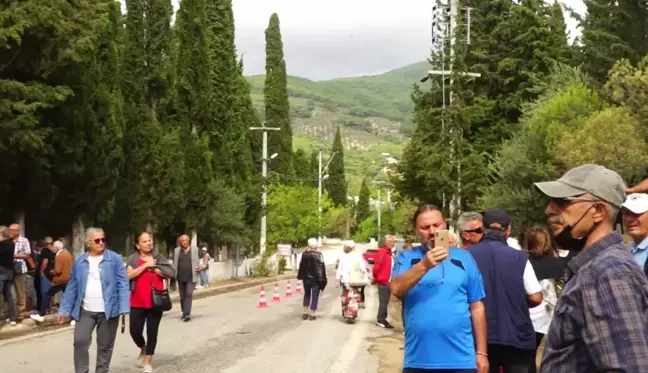 Son dakika haberleri! Tuncel Kurtiz Ölümünün 9. Yılında Mezarı Başında Anıldı