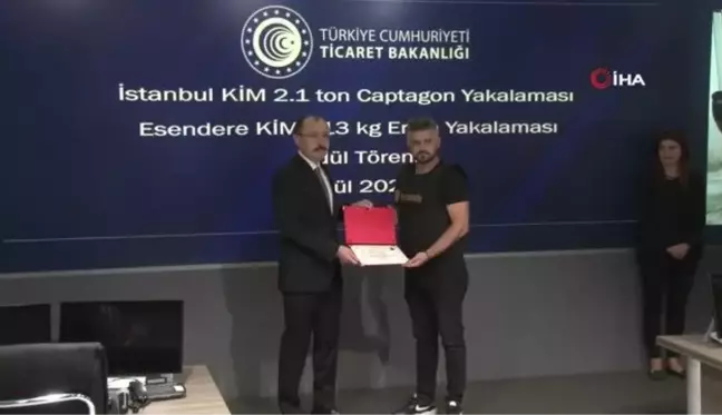 Cumhuriyet tarihinin en büyük captagon yakalamasını yapan ekibe ödül