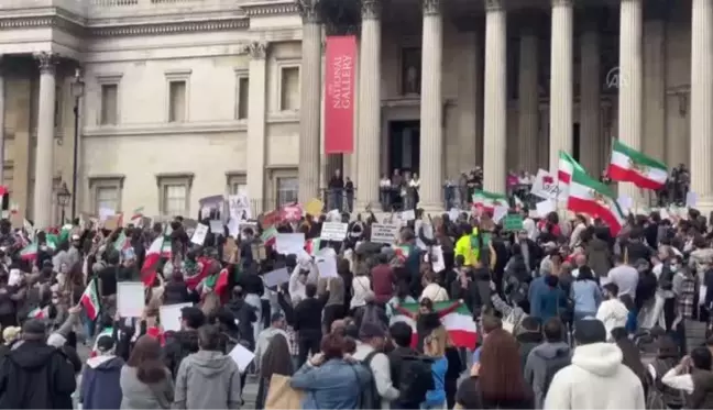 Son dakika haber! AMSTERDAM - İranlı Mahsa Emini'nin ölümü Hollanda'da protesto edildi