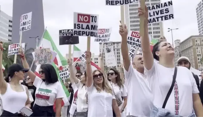 Los Angeles'da İranlı Mahsa Emini'nin ölümü protesto edildi