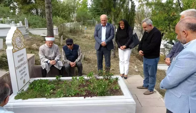 Merhum Ahmet Yakupoğlu ölümünün 6. yıl dönümünde dualarla anıldı