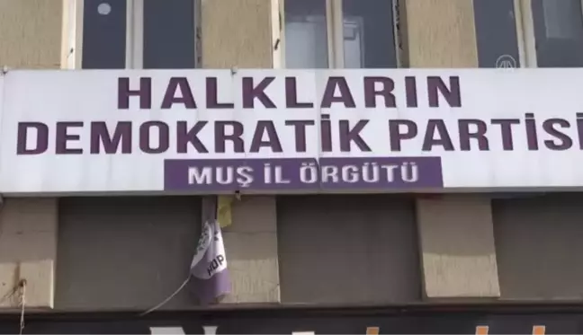 Çocukları PKK'lı teröristlerce kaçırılan aileler HDP önündeki eylemlerini sürdürdü