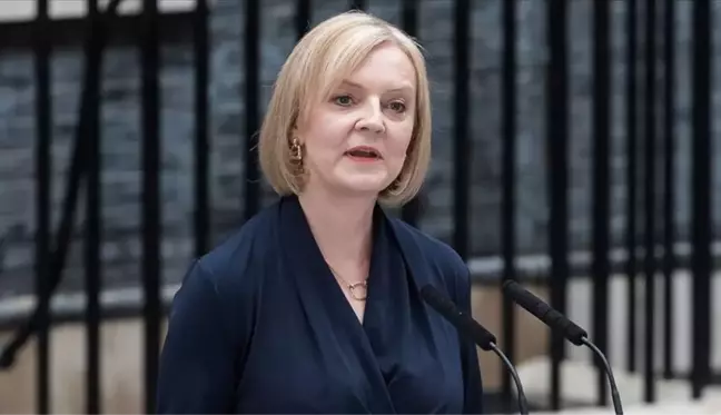 Son Dakika! 44 gün önce göreve başlayan İngiltere Başbakanı Liz Truss istifa etti