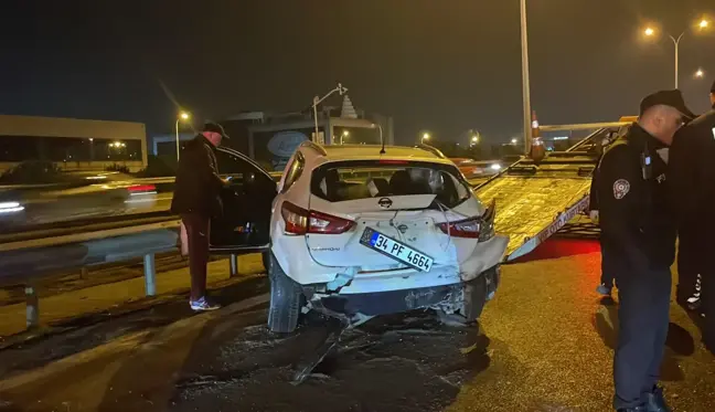 TEM Otoyolu'ndaki zincirleme trafik kazasında motosiklet sürücüsü ağır yaralandı