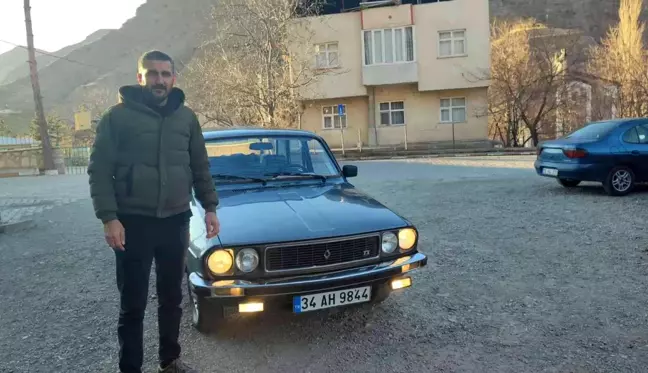 1987 model aracına gözü gibi bakıyor