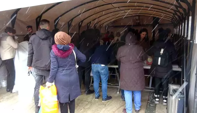 Uşaklılar deprem bölgesi için seferber oldu