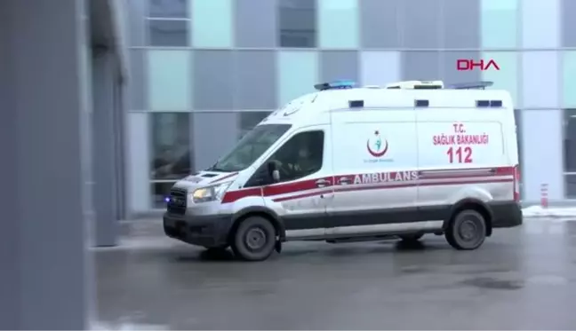 Adıyaman'daki depremde yaralanan 4 kişi, ambulans uçakla Ankara'ya getirildi