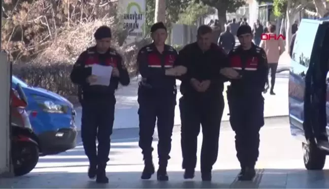 Hatay'da yıkılan binanın müteahhidi, depremzede olarak kaldığı otelde yakalandı