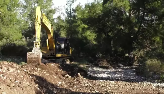 Konyaaltı'nda Sel Nedeniyle Yıkılan Köprüler Onarıldı