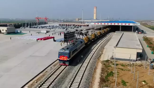 Çin'in Bir Şehrinden Daha Avrupa'ya Doğrudan Yük Treni Seferleri Başladı