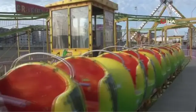 Hatay'da lunapark çocukların yüzlerini güldürdü