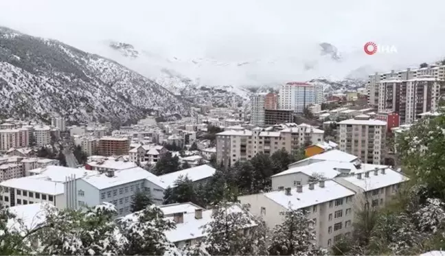 Gümüşhane Nisan ayının son günlerinde beyaz gelinliğini giydi