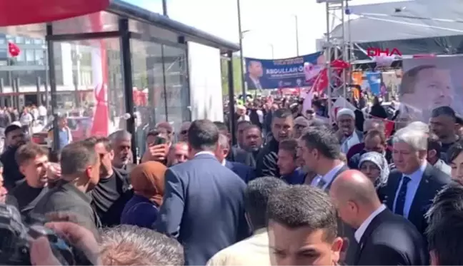 TBMM BAŞKANI ŞENTOP, PARTİLERİN SEÇİM STANDLARINI ZİYARET ETTİ