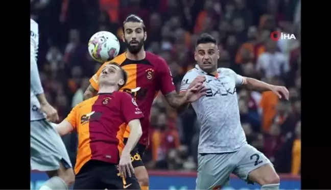 Spor Toto Süper Lig: Galatasaray: 1 - Medipol Başakşehir: 0 (İlk yarı)