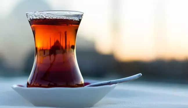 Çay tiryakilerine kötü haber! Yüzde 100'e yakın zam bekleniyor