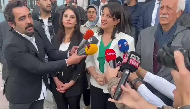 HDP Eş Genel Başkanı Pervin Buldan, oyunu Van'da kullandı