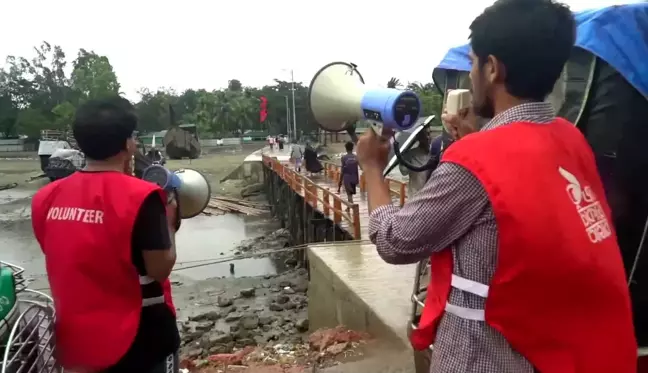 Bangladeş'te Etkili Olan Mocha Kasırgası Ardında Yıkım Bıraktı