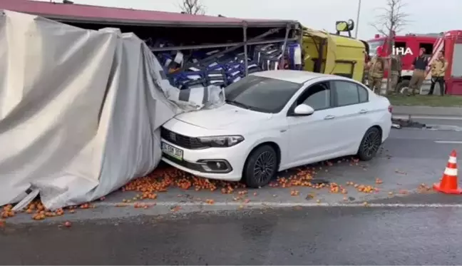 Başakşehir'de kontrolden çıkan tır otomobilin üzerine devrildi: 2 yaralı