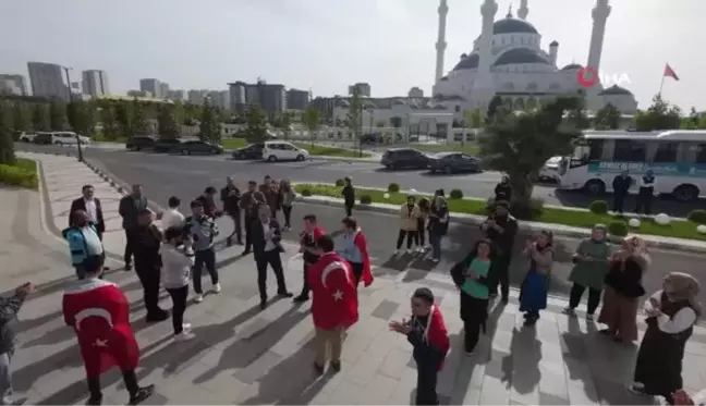 Başakşehir'in özel gençler davul zurnalı asker eğlencesi