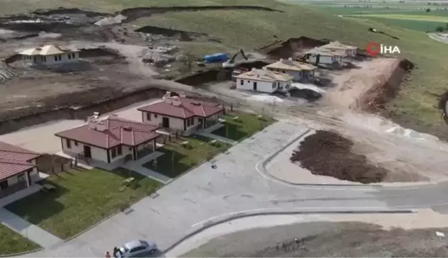 Nurdağı'nda köy evleri hızla tamamlanıyor