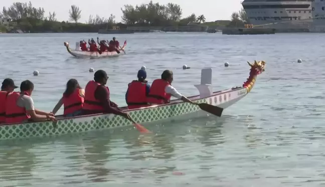 Bahamalar'da Ejderha Teknesi Yarışı Düzenlenecek