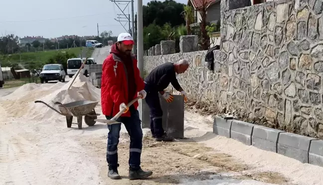 Menderes Belediyesi Görece'de Kilit Parke Çalışması Tamamladı