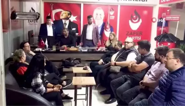 Zafer Partisi'nde istifa depremi