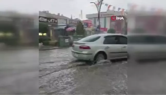 Ankara'nın batı ilçelerinde sağanak yağış etkili oluyor