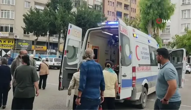 Oy kullanmaya ambulansla gitti