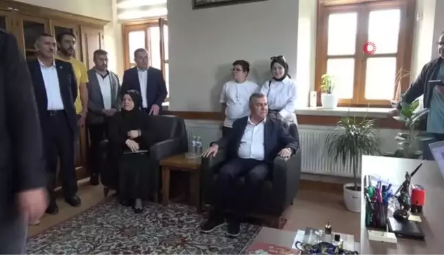 AK Parti'li Nazım Maviş 3. kez mazbatasını aldı