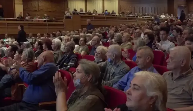 İzmir Büyükşehir Belediye Başkanı Tunç Soyer, Balçova arsa mağdurlarının imar sorunlarını çözmek için çalışıyor