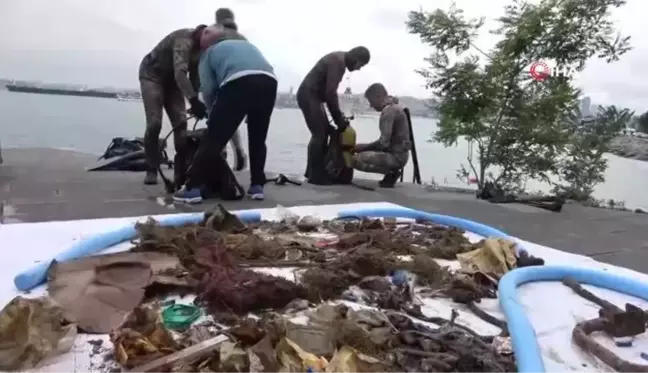 Kız Kulesi'nin çevresi dalgıçlar tarafından temizlendi