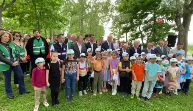 Sapanca Gölü'nden çıkan atıklar görenleri şaşırttı