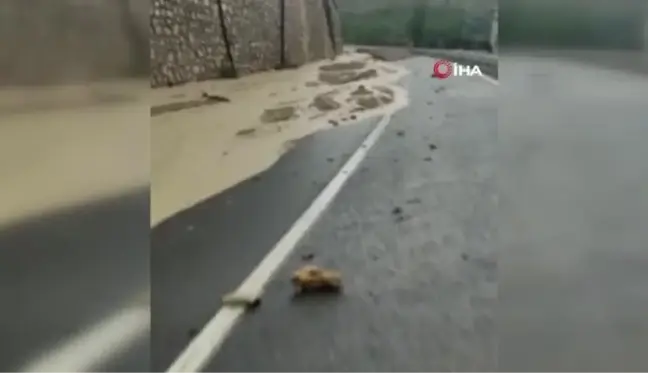 Sel nedeniyle Malatya-Kayseri kara yolunda ulaşım kontrollü sağlanıyor