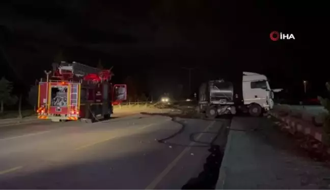 Süt Tankeri Ortalığı Karıştırdı: Alev Aldı