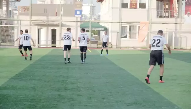 Mersin'de 19 Mayıs Veteranlar Futbol Turnuvası sona erdi