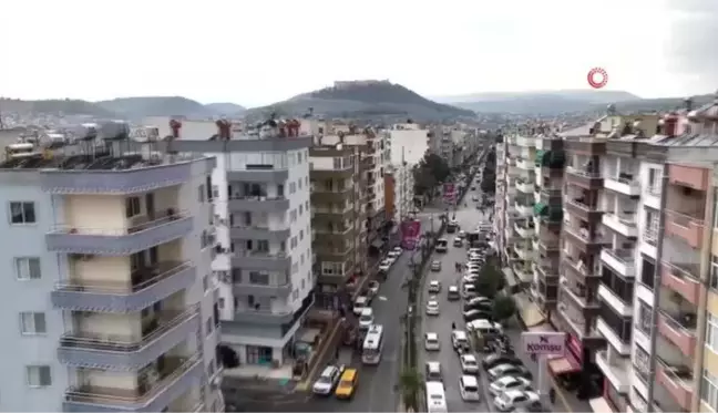 Yörükler deve üzerinde Silifke'nin il olma isteğini davul ve zurna ile duyurdu