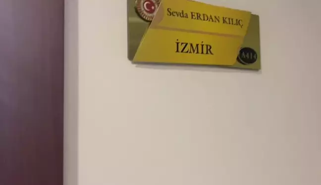 CHP İzmir Milletvekili Sevda Erdan Kılıç'ın TBMM Odasının Kapısı Zorlanarak Açıldı