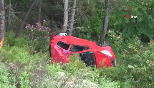 Piknik dönüşü 30 metre uçuruma yuvarlanan otomobilden sağ çıktılar