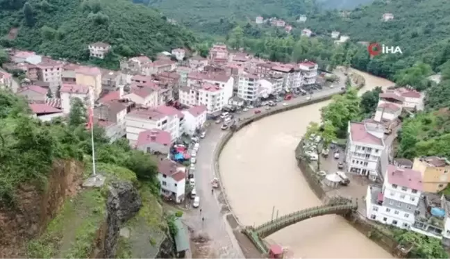 Giresun'un Duroğlu Beldesi Sel ve Su Baskınlarıyla Mücadele Ediyor