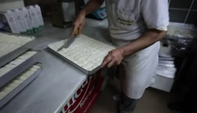 Bayraklı Belediyesi Kurban Bayramı öncesi gıda denetimlerini artırdı